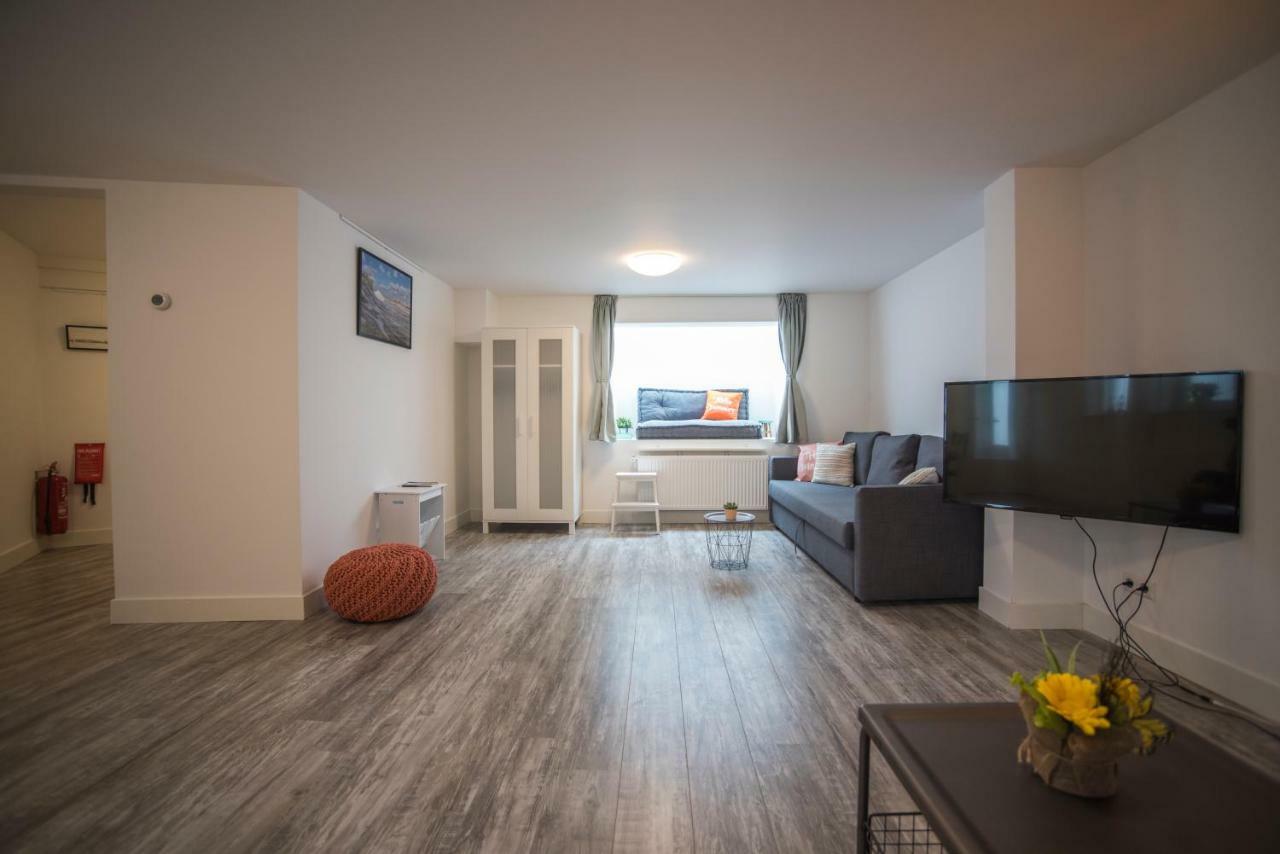 Apartment Bad